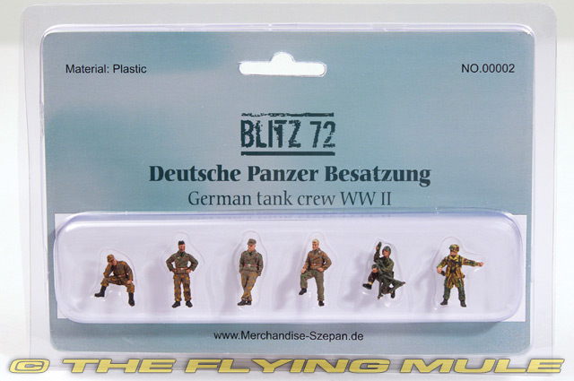 BL00002 GERMAN TANK CREW Pre Painted Plastic Figure 172 SCALE