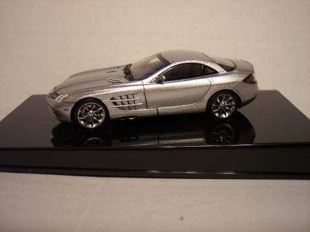 56121 Mercedes-Benz SLR McLaren 143 Scale