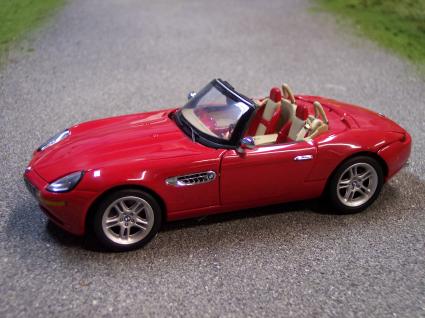 B11Zk57 BMW Z8 Red 1/24 Scale