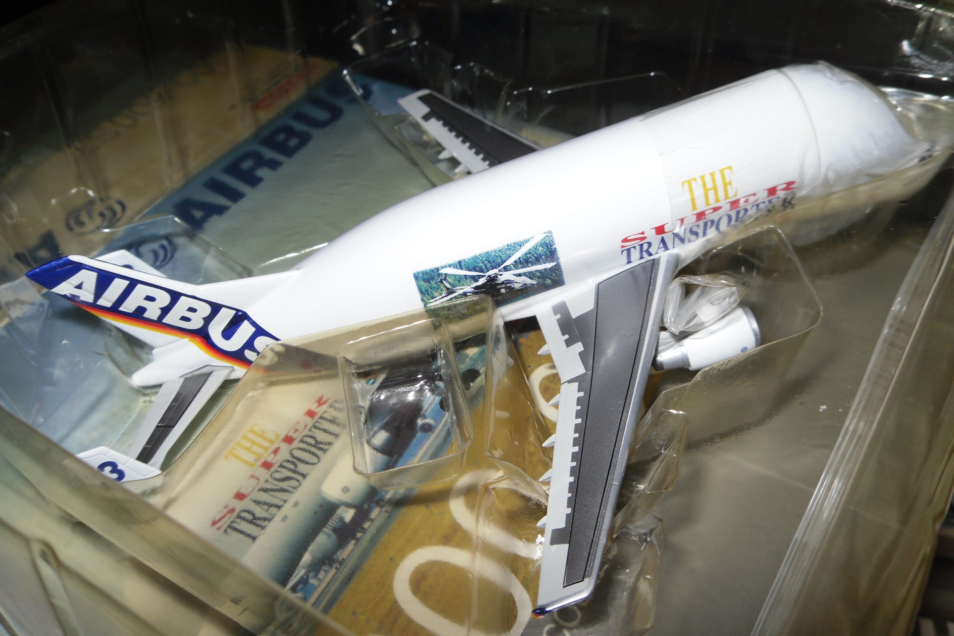 55559 A300-600ST AirBus Premiere Collection 1/400 Scale - Click Image to Close