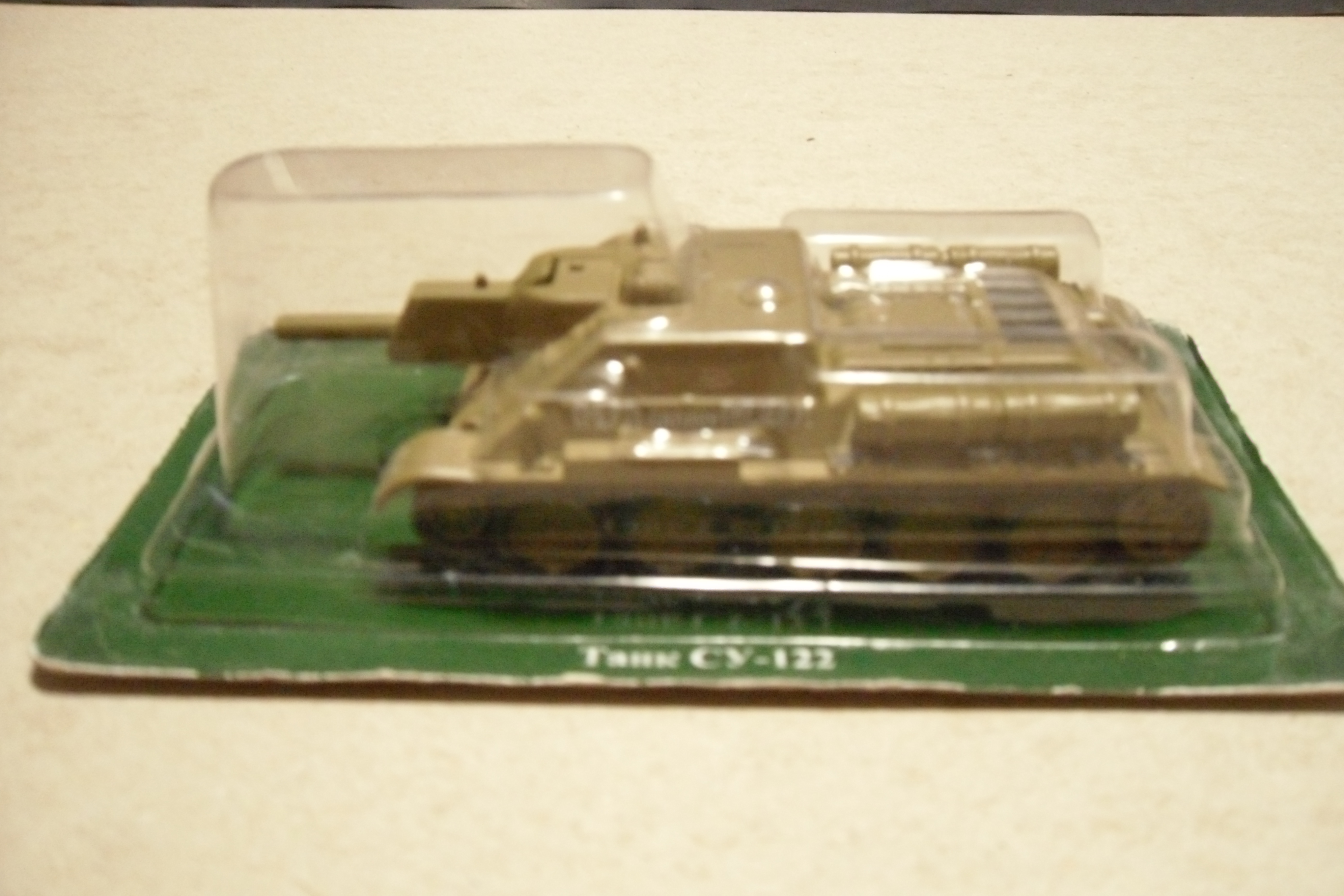 333 EAGLE MOSS TANK CY-122 172 SCALE