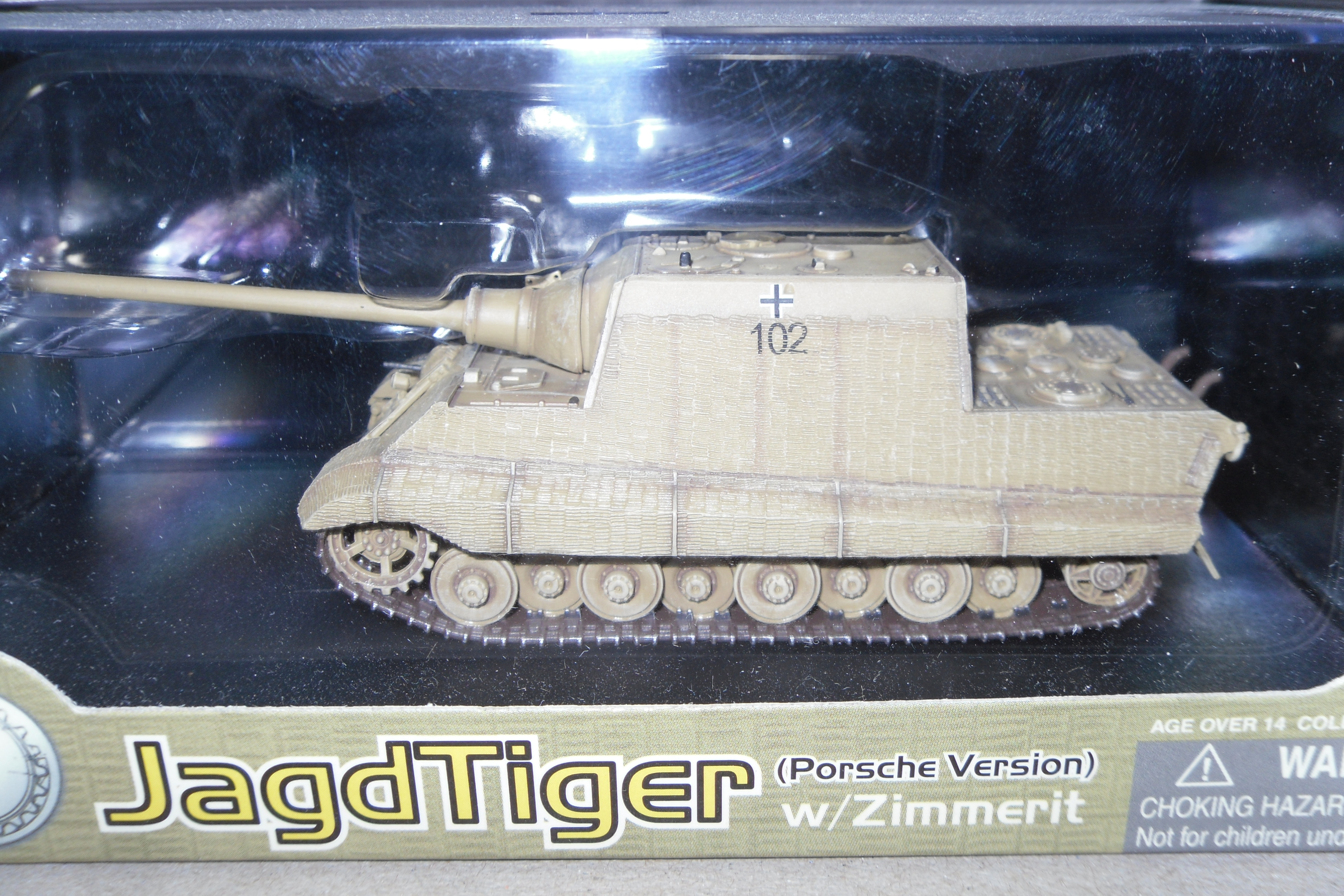 DRR60112 Jagdtiger Porche Version W/Zimmerit - Click Image to Close